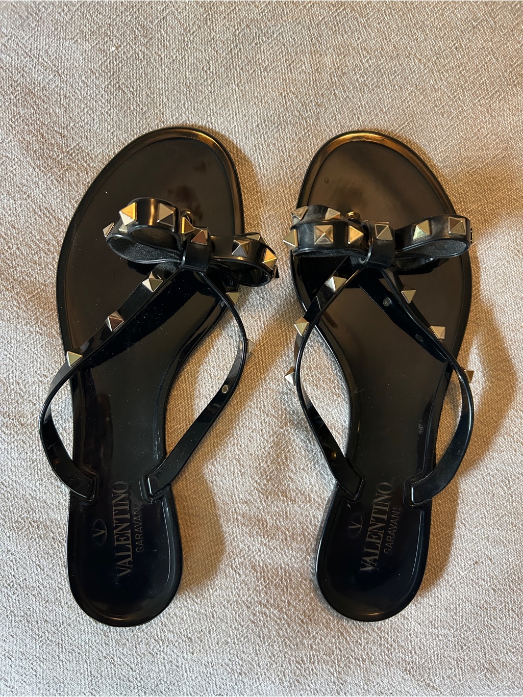 Valentino Garavani Black Pyramid-Stud Bow Sandals